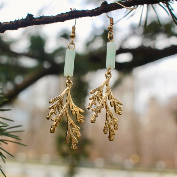 New Gold Coral Seaweed Branch Drop Dangle Earrings - Picture 10 of 13
